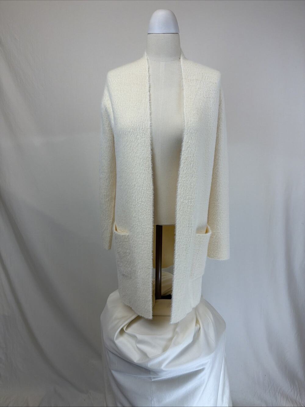 NWT Love Token Ivory Ultra Soft Long Open Cardigan Sweater MED #0691